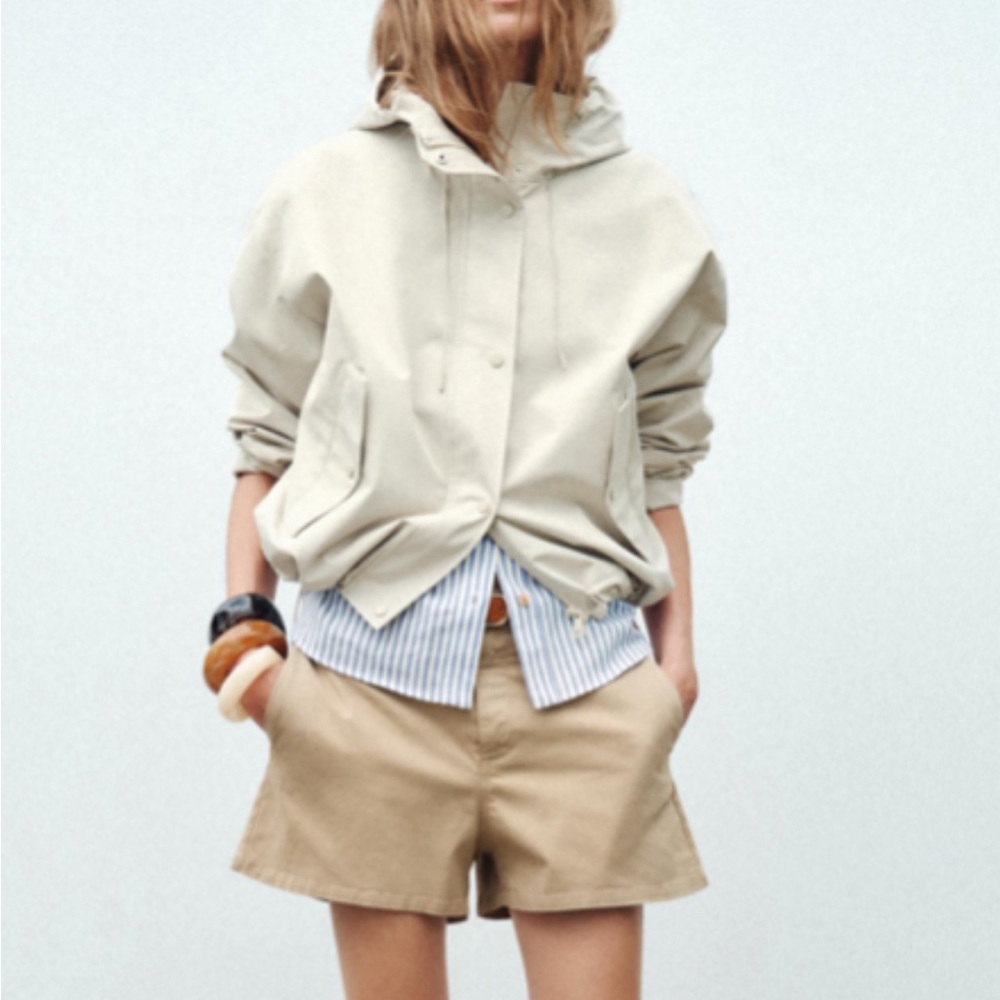 ZARA HOODED JACKET ECRU . Size  L